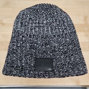 Love Your Melon Black & White Marled Knit Beanie - EUC